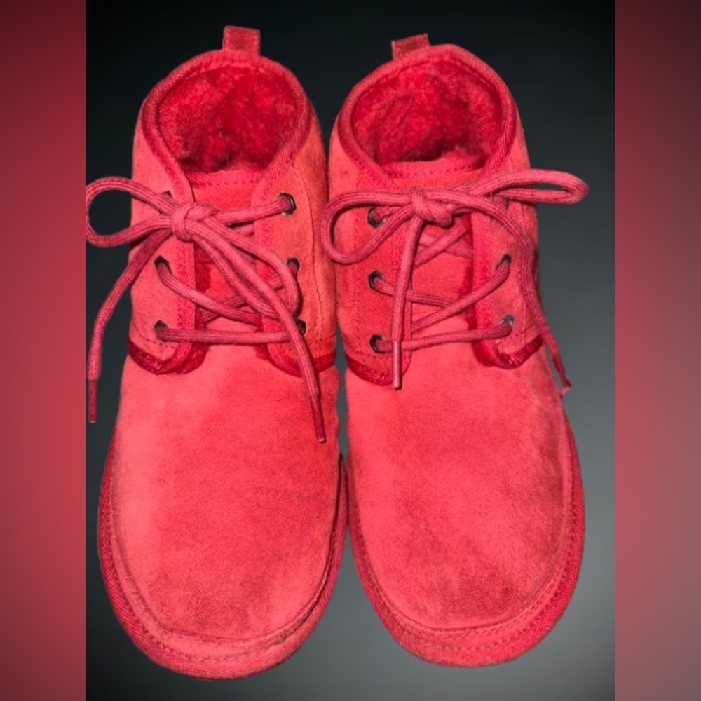 Ugg men’s red Neumel boots; sz 9